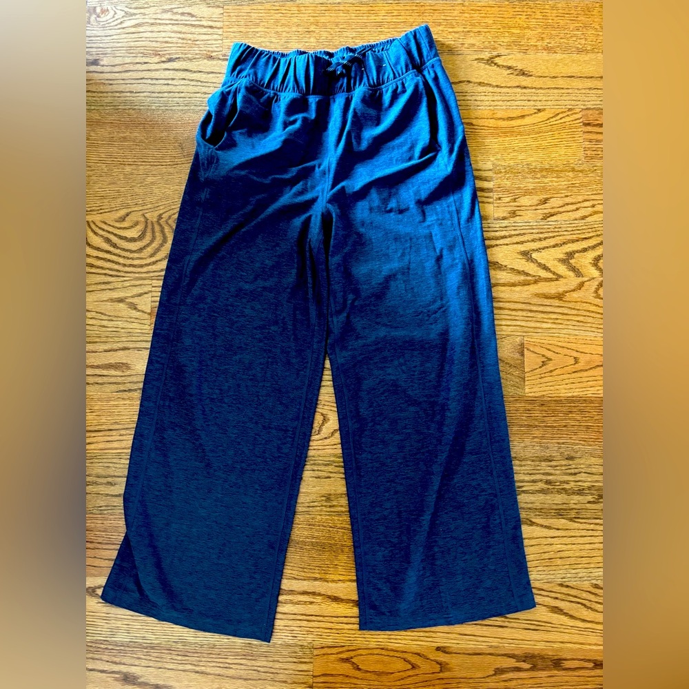 Lounge pants size medium tags removed but not worn
